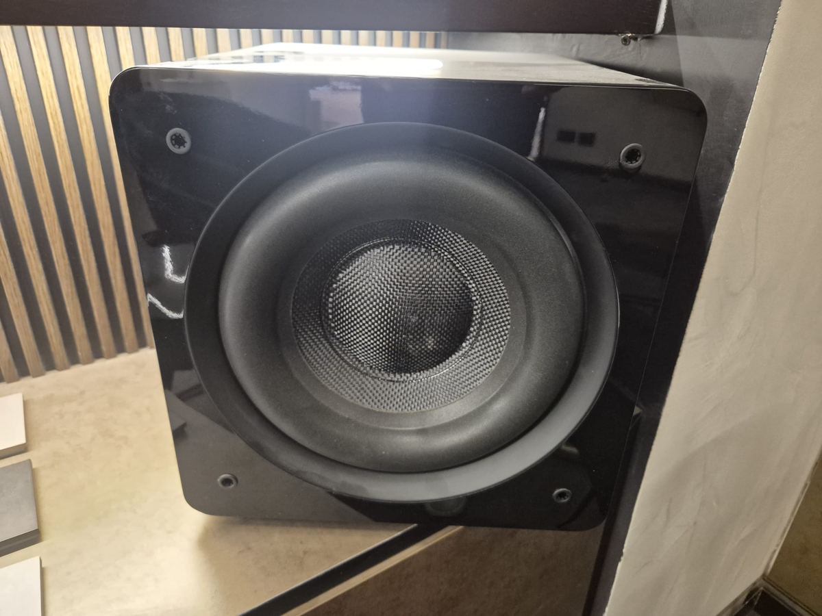 SpeakerCraft HRSi-10 – מוצר תצוגה במכירה, אדר מערכות