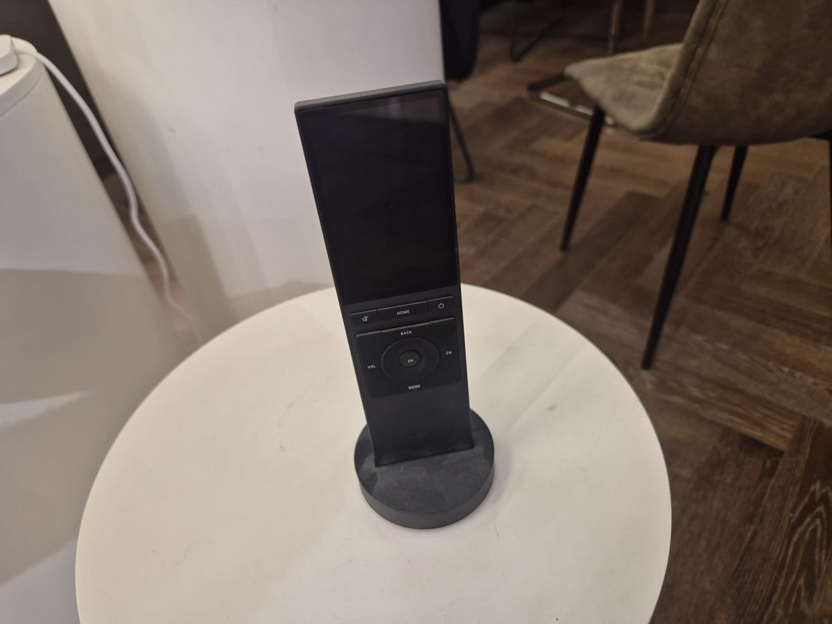 Control4 NEEO Remote – מוצר תצוגה במכירה, אדר מערכות